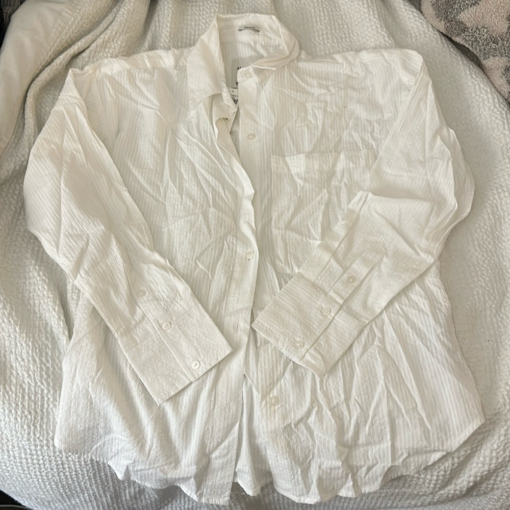 NWT ABERCROMBIE OVERSIZED BUTTON DOWN SHIRT